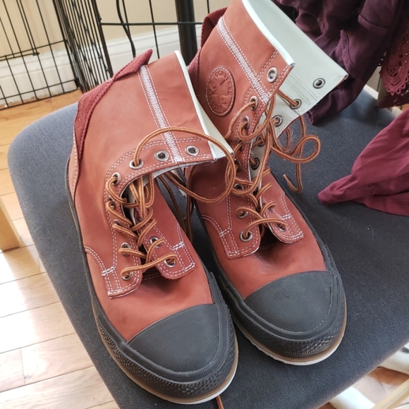 Converse Other - Mens size 11 converse allstar boots